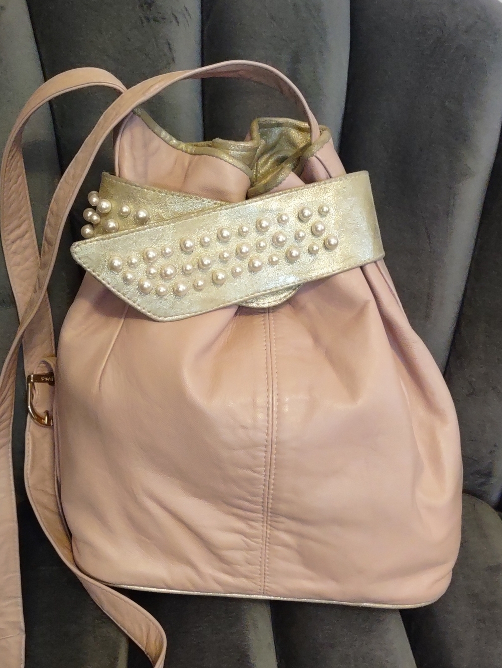 Blush Pink Viva Of California Leather Bucket Bag Pearl-Embellished Gold Flap - Picture 1 of 12